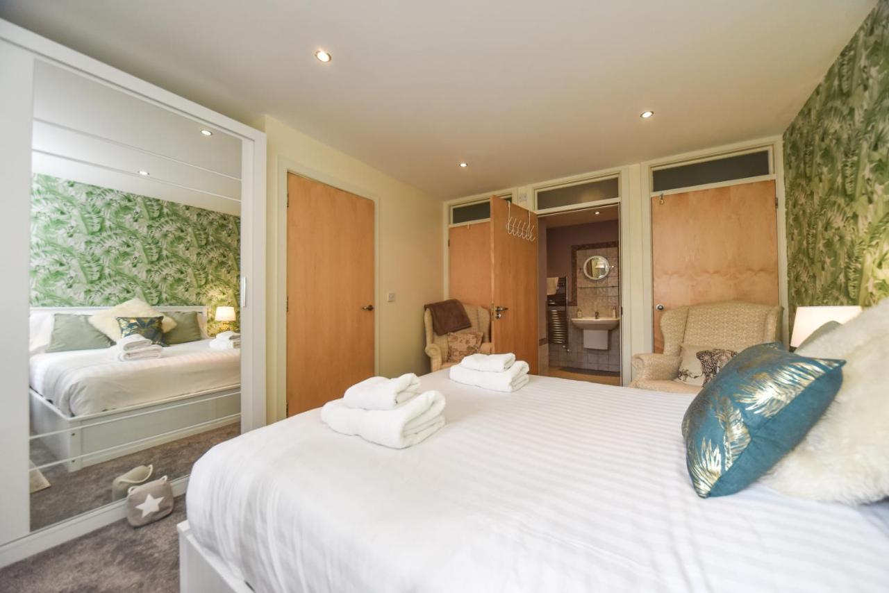 Coach House Mews Villa Матлок Екстериор снимка